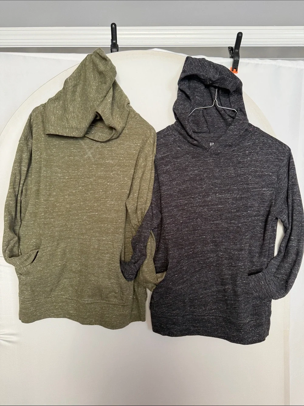 Gap Kids boys Army green Charcoal Lightweight Hooded Pullover marled sweaters 8